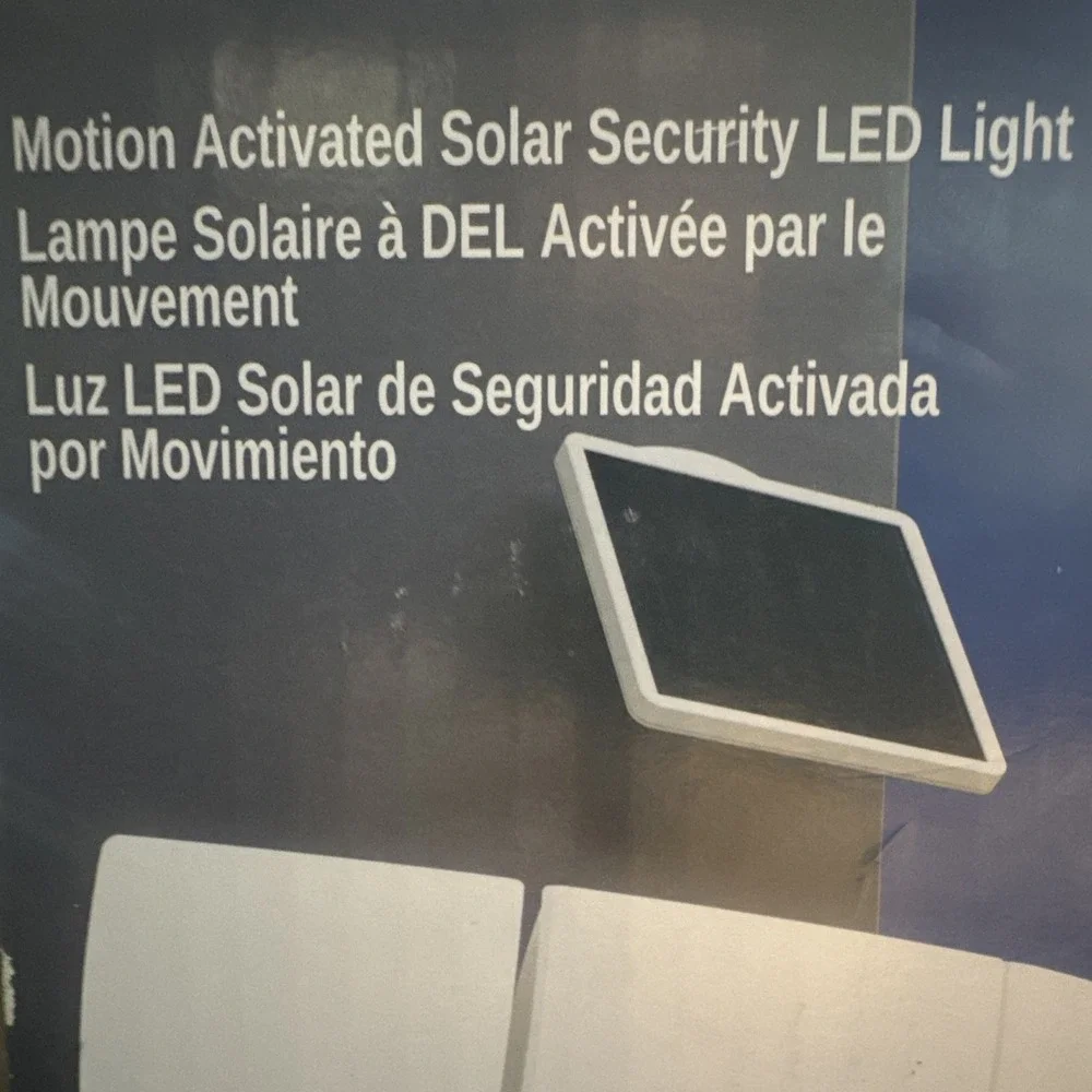 NEW LUTEC Motion Activated Solar Security LED Light 3000 Lumens Outdoor